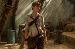 7774805121_thomas-sangster-incarne-newt-dans-le-labyrinthe[2].jpg