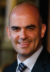 Alain_Berset,_Ständeratspräsident_2009[1].jpg